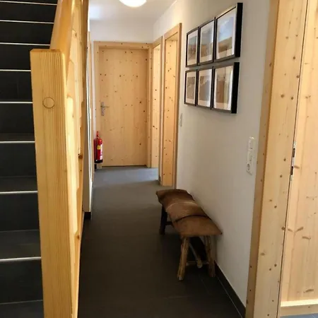 Schoeneben Traumhuette Holiday home Wald im Pinzgau